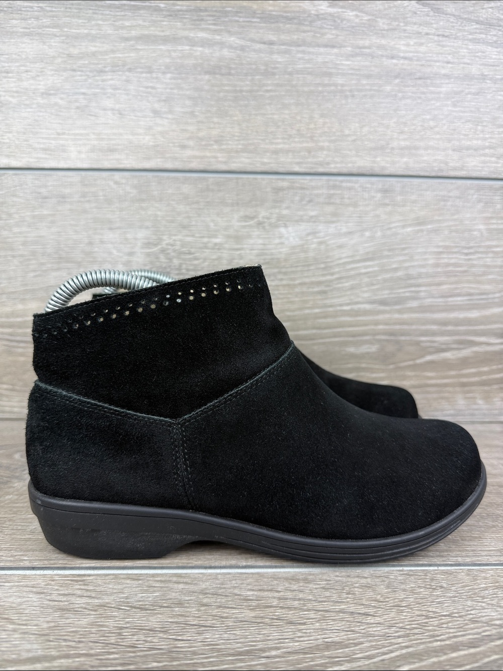 Spenco Revitalign Del Mar Women’s Sz 6.5D Black Suede Perf Zip Ankle Boots